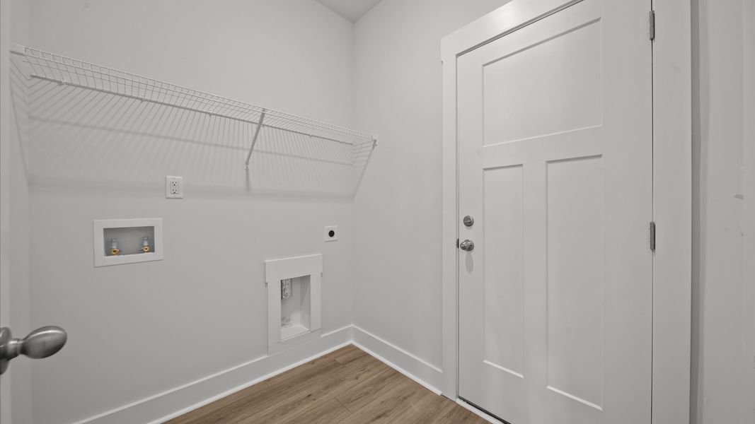 Furnished interior view inside a new home in Harrier Point, Woodruff (Image 10).