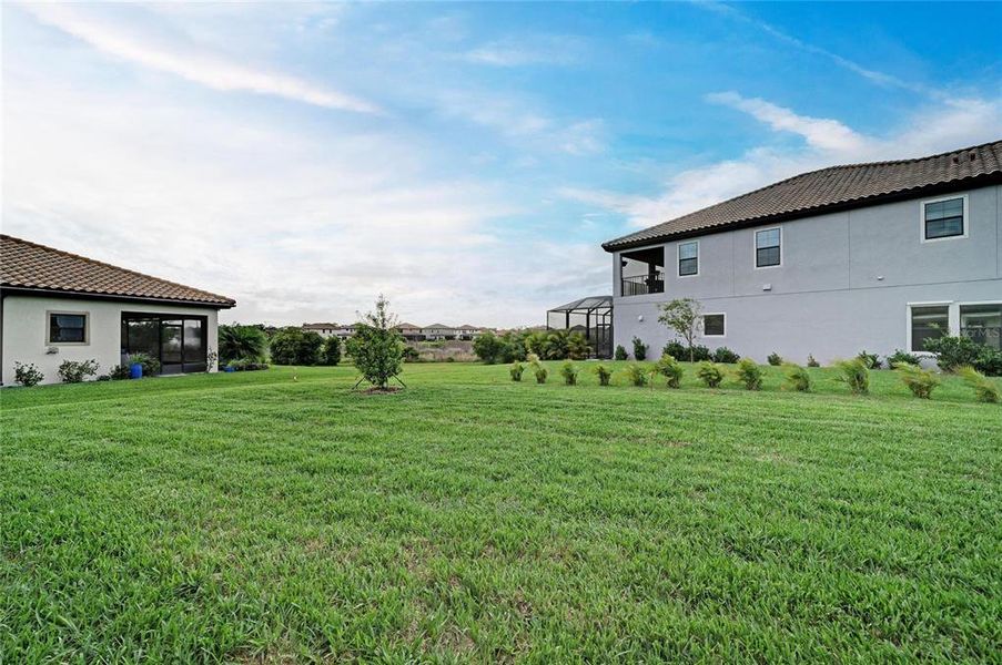 Exterior details and patio area of a home in Crosswind Ranch, Parrish (Image 3).