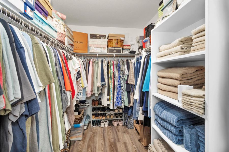 You will also love your large walk-in closet with plenty of room for all your clothes/accessories and maybe even space to grow your collection. You will also love your large walk-in closet with plenty of room for all your clothes/accessories and maybe even space to grow your collection.