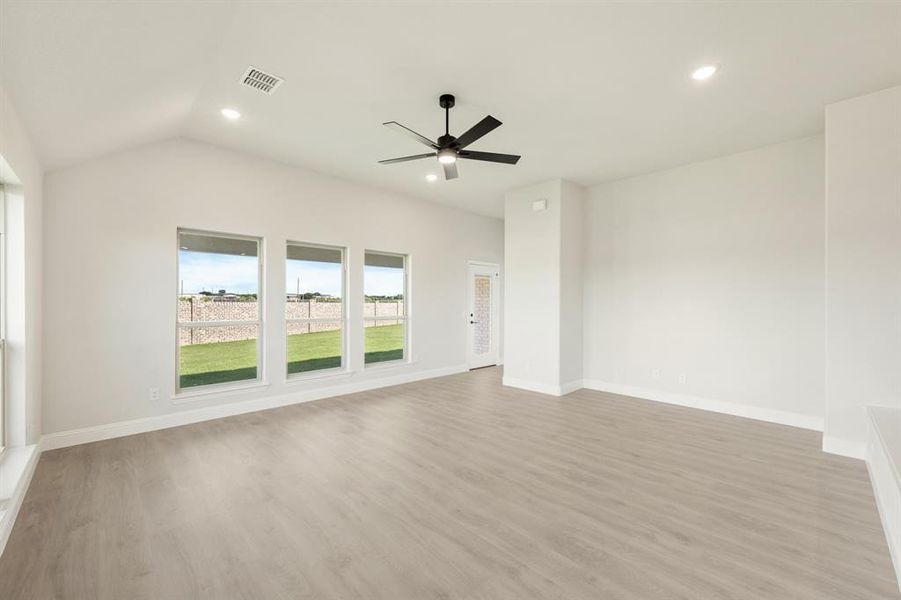Spacious, unfurnished interior of a new home in Hunters Ridge, Crowley (Image 25). Spacious, unfurnished interior of a new home in Hunters Ridge, Crowley (Image 25).