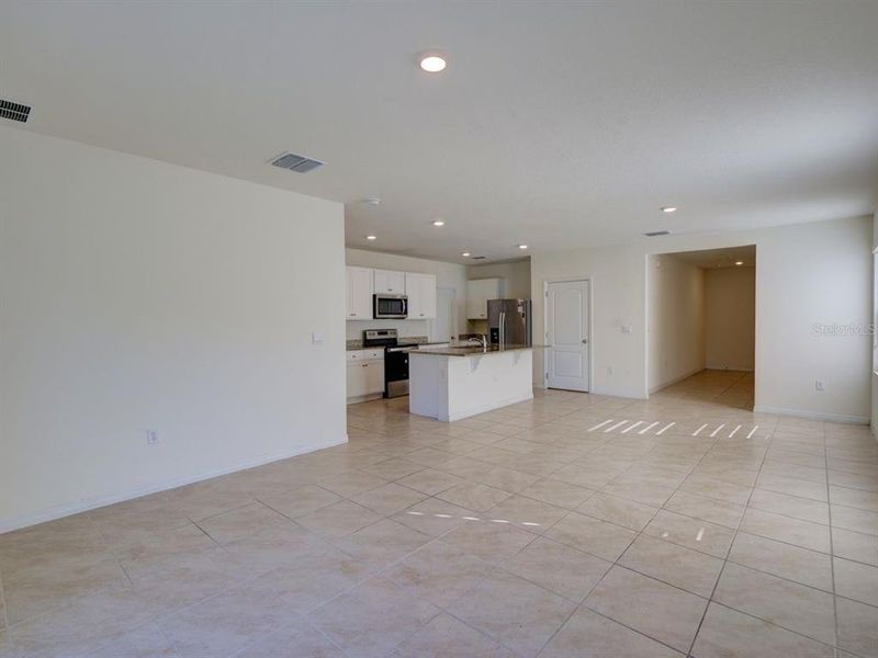 Spacious, unfurnished interior of a new home in Cascades, Davenport (Image 20). Spacious, unfurnished interior of a new home in Cascades, Davenport (Image 20).