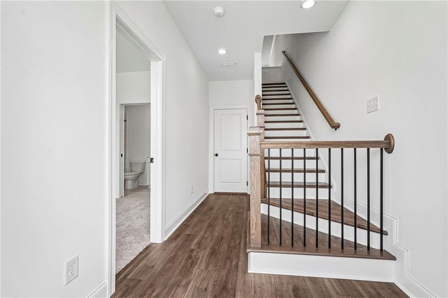 Spacious, unfurnished interior of a new home in Millcroft Townhomes, Buford (Image 27). Spacious, unfurnished interior of a new home in Millcroft Townhomes, Buford (Image 27).