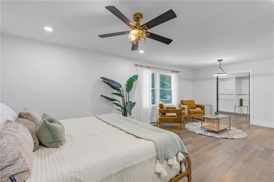 Furnished interior view inside a new home in , Atlanta (Image 42).