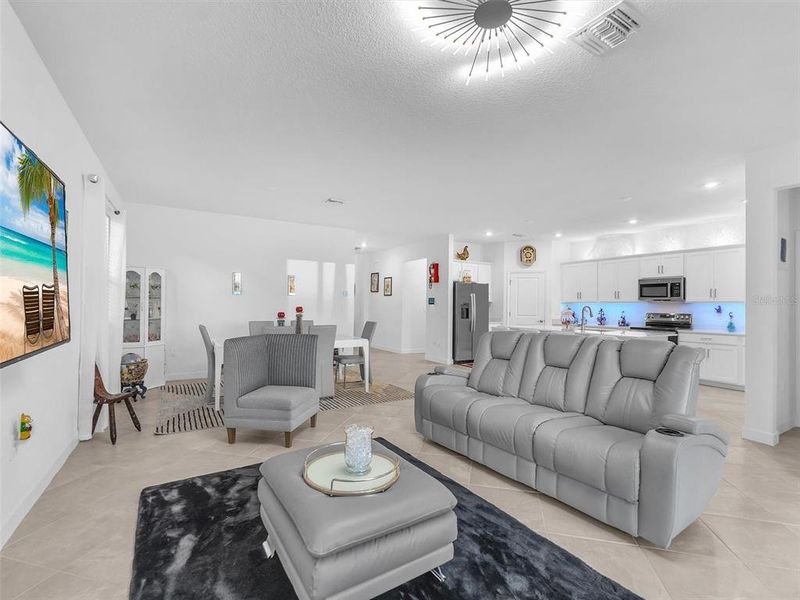 Furnished interior view inside a new home in , Port Charlotte (Image 12).