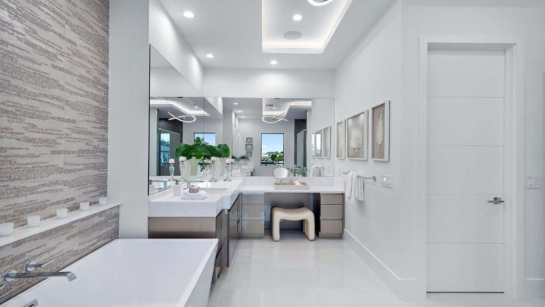 721 NE Marine Dr (28) 721 NE Marine Dr (28)