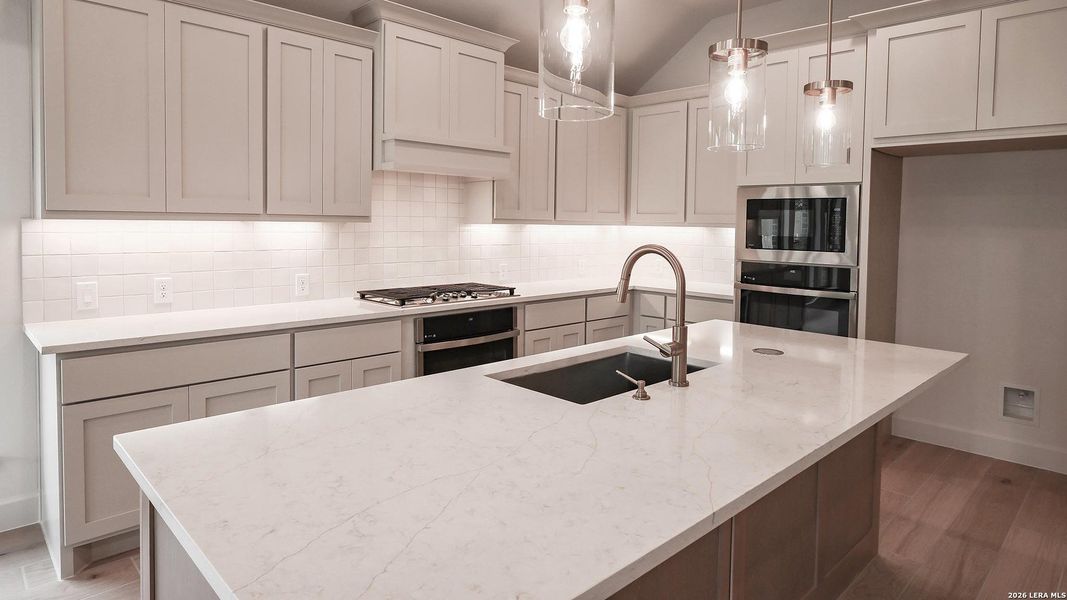 Furnished interior view inside a new home in Cibolo Valley Heights, Cibolo (Image 10).