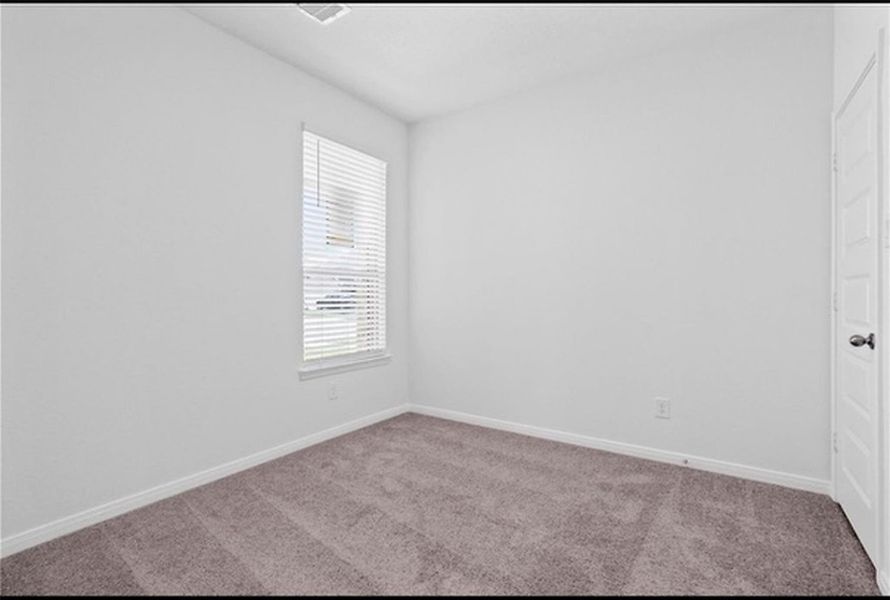 Spacious, unfurnished interior of a new home in Sunterra, Katy (Image 16).