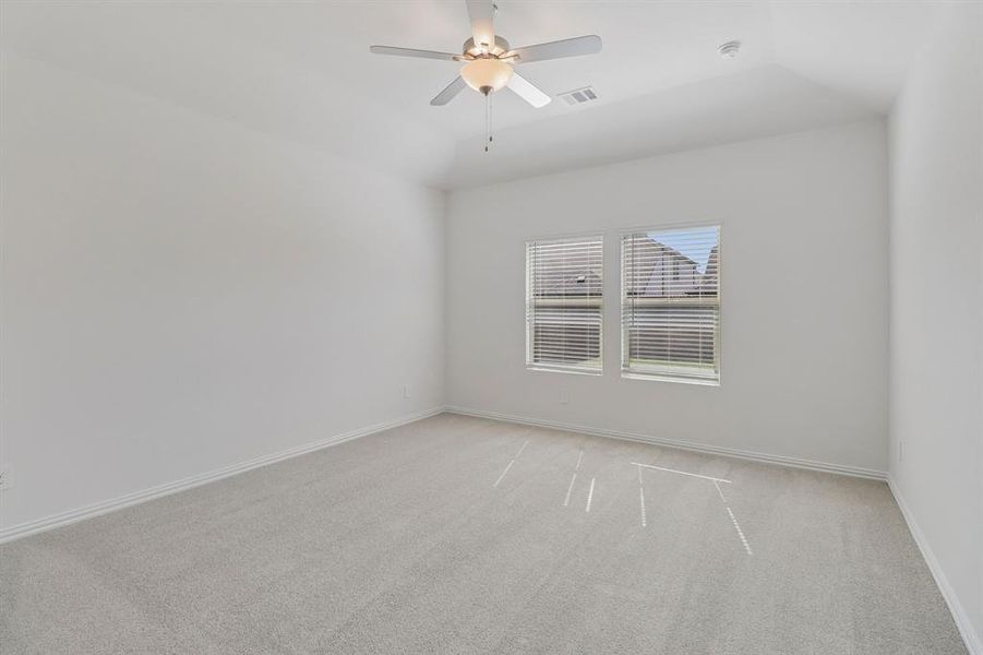 Spacious, unfurnished interior of a new home in Southridge - Signature Series, Princeton (Image 30). Spacious, unfurnished interior of a new home in Southridge - Signature Series, Princeton (Image 30).