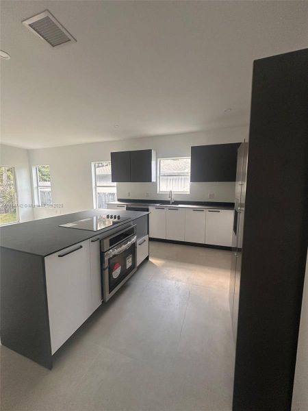 Furnished interior view inside a new home in , Fort Lauderdale (Image 5). Furnished interior view inside a new home in , Fort Lauderdale (Image 5).