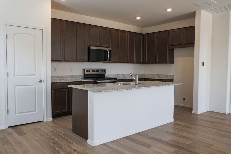 Furnished interior view inside a new home in Entrada Del Pueblo at Rancho Sahuarita, Sahuarita (Image 3). Furnished interior view inside a new home in Entrada Del Pueblo at Rancho Sahuarita, Sahuarita (Image 3).