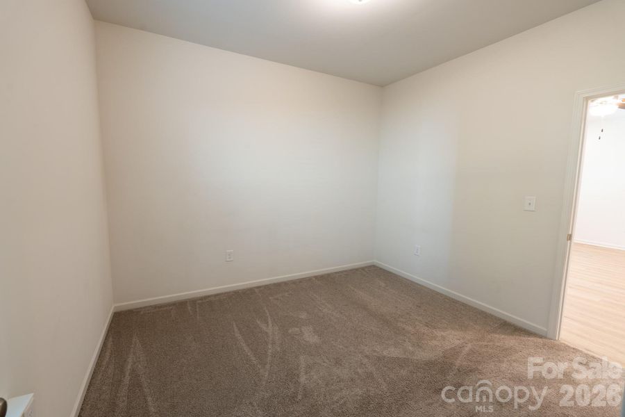 Spacious, unfurnished interior of a new home in Northway at Echo Glen, Charlotte (Image 18).