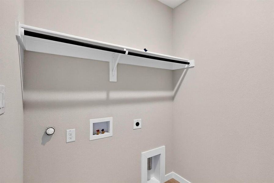 Spacious, unfurnished interior of a new home in Solterra Texas, Mesquite (Image 36).