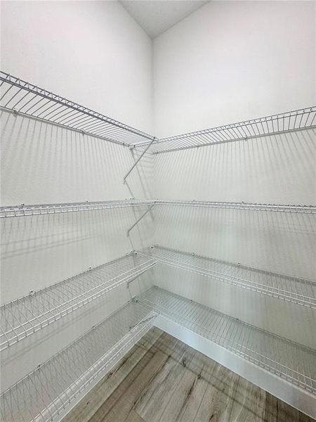 Spacious, unfurnished interior of a new home in , Sebring (Image 24).