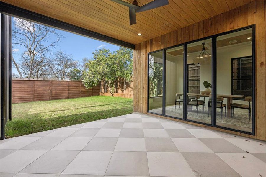 Exterior details and patio area of a home in , Dallas (Image 3).