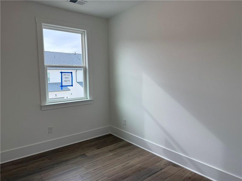 Spacious, unfurnished interior of a new home in Park Vue, Atlanta (Image 46).