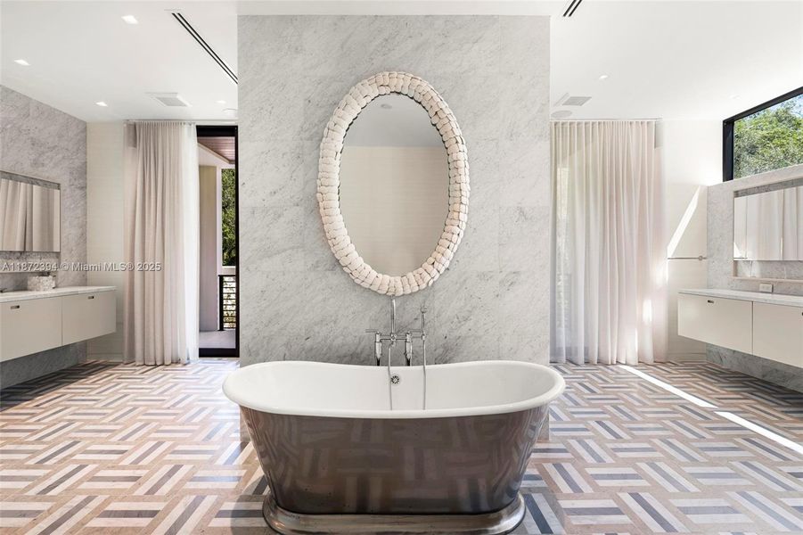 Furnished interior view inside a new home in , Coral Gables (Image 39).