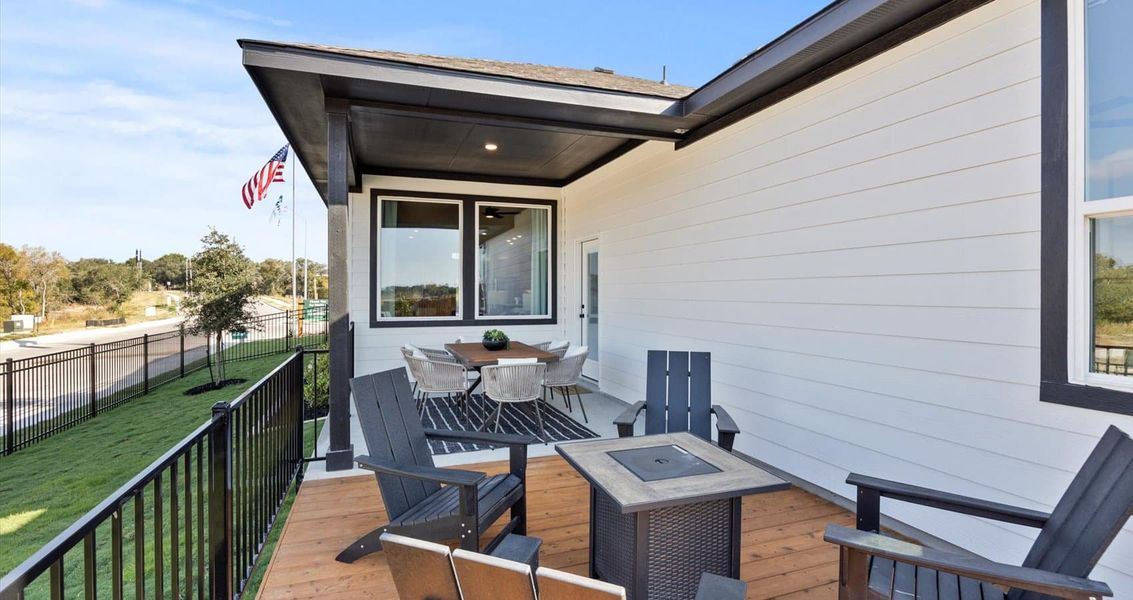 Exterior details and patio area of a home in Stream Waters, Seguin (Image 4).