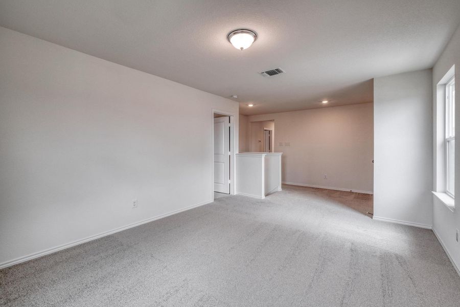 Spacious, unfurnished interior of a new home in Sonterra - Cool Water, Jarrell (Image 18). Spacious, unfurnished interior of a new home in Sonterra - Cool Water, Jarrell (Image 18).