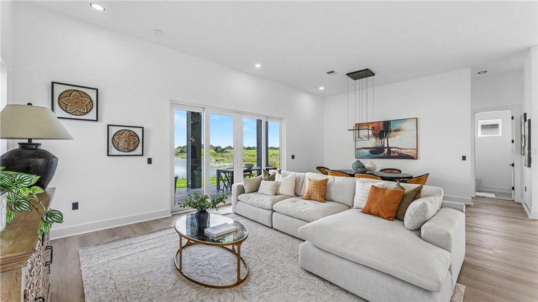 Furnished interior view inside a new home in , Lake Alfred (Image 9).