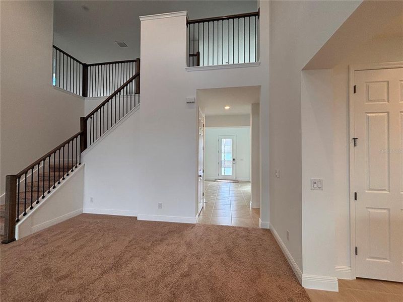 Spacious, unfurnished interior of a new home in , Groveland (Image 16).