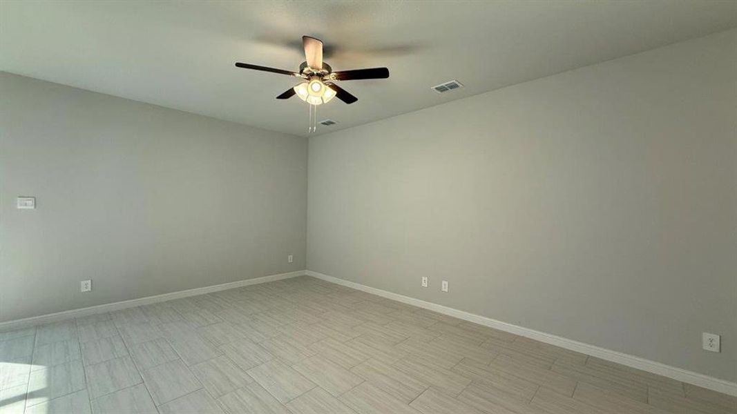 Spacious, unfurnished interior of a new home in Monarch at the Meadows, Ponder (Image 11).