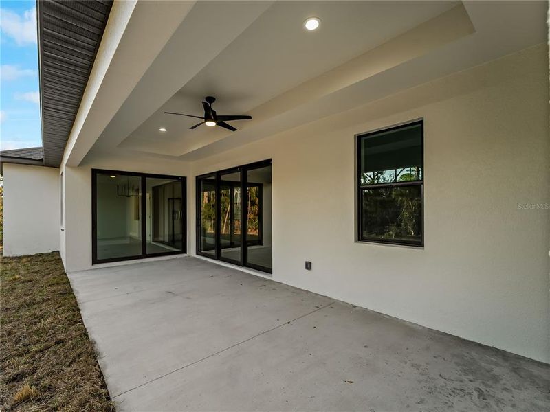 Exterior details and patio area of a home in , Port Charlotte (Image 37).
