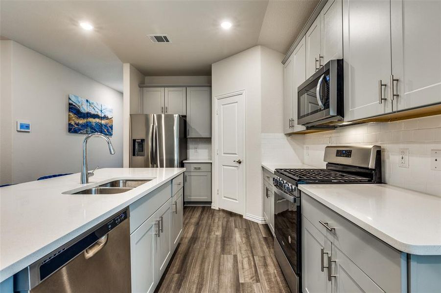 Image 7 of a home in Ventana. Image 7 of a home in Ventana.