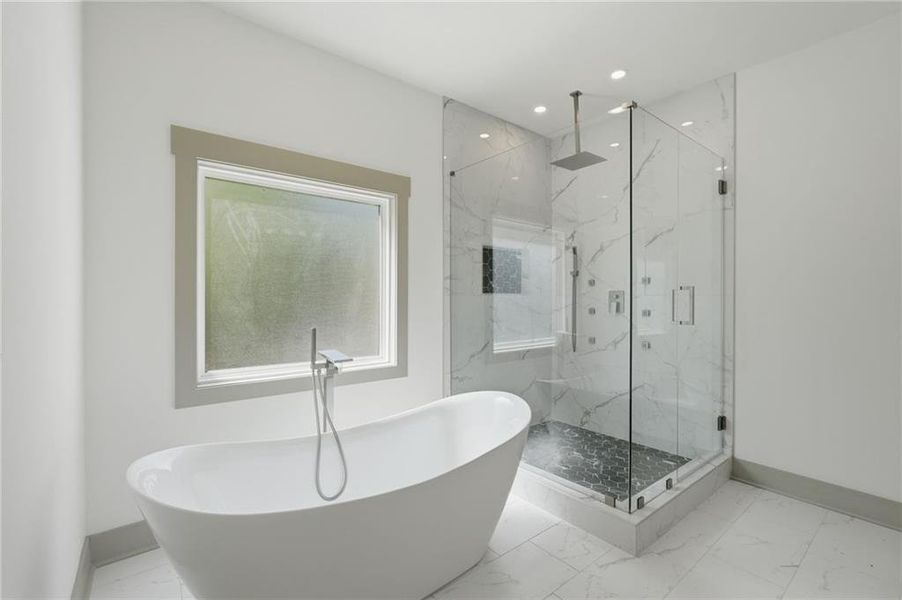 Furnished interior view inside a new home in , Roswell (Image 15).