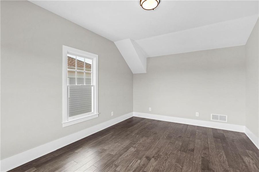 Spacious, unfurnished interior of a new home in Eastmore, Conyers (Image 51).