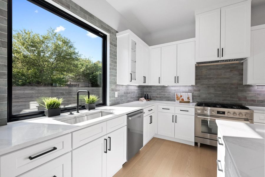 Furnished interior view inside a new home in , Austin (Image 28). Furnished interior view inside a new home in , Austin (Image 28).