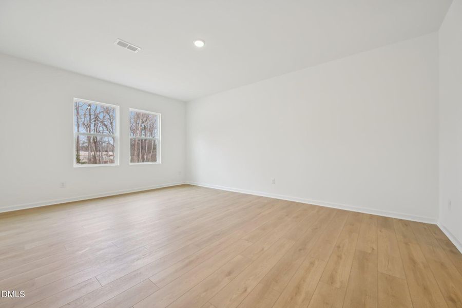 9-web-or-mls-Salers Loop-S1902-009