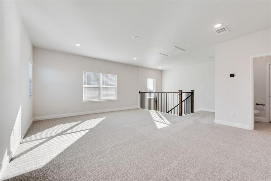 Spacious, unfurnished interior of a new home in Wildflower Ranch, Justin (Image 25).