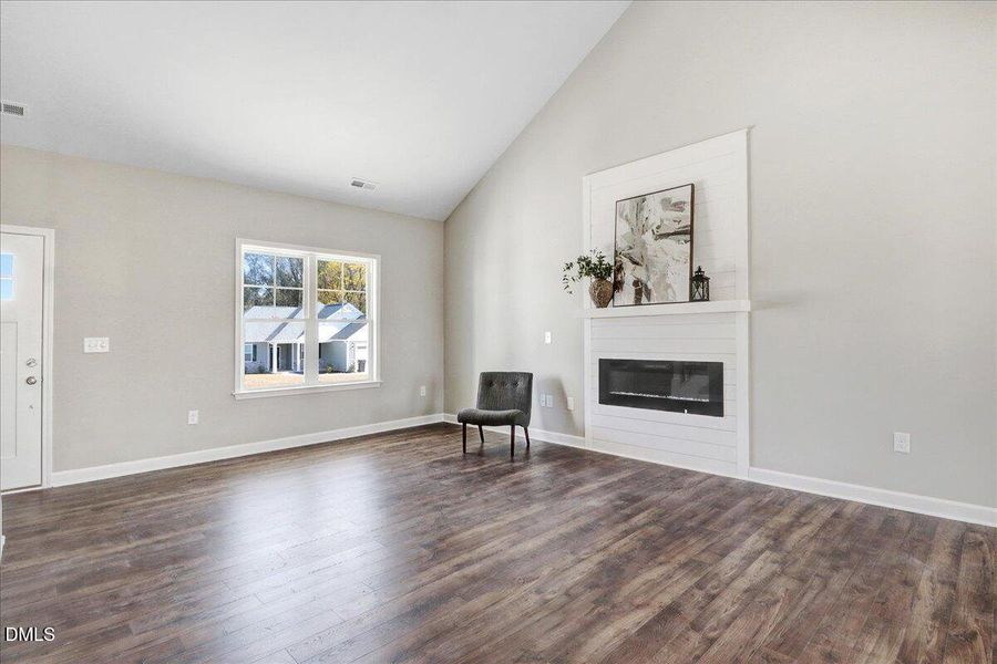 14-101 Baileys Pl-14