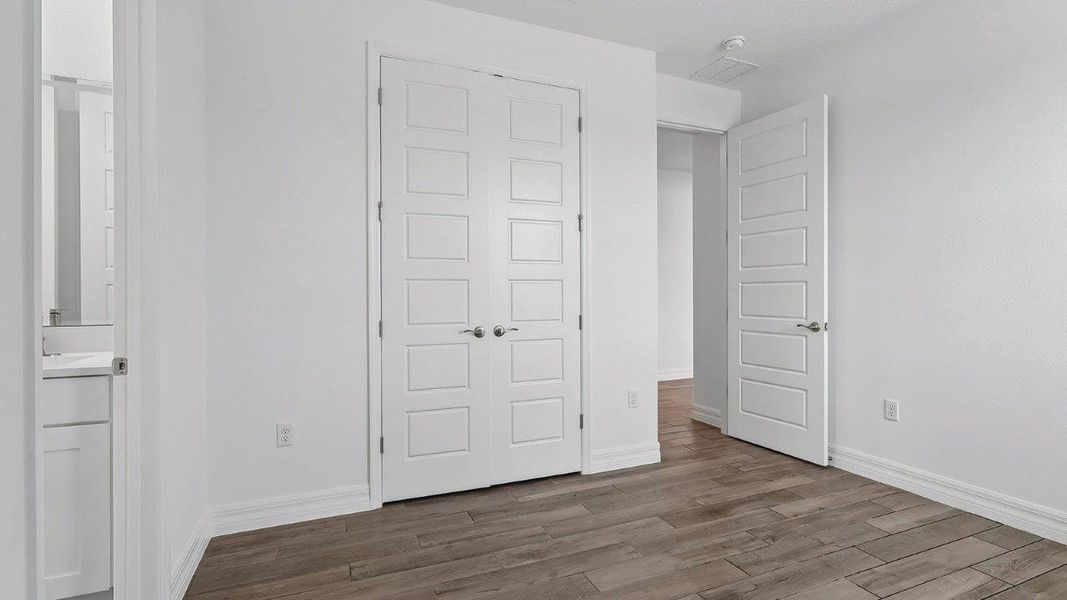 Representative unfurnished interior of a home built from the Camden by D.R. Horton in Lakes of Mount Dora, Mount Dora (Image 40).