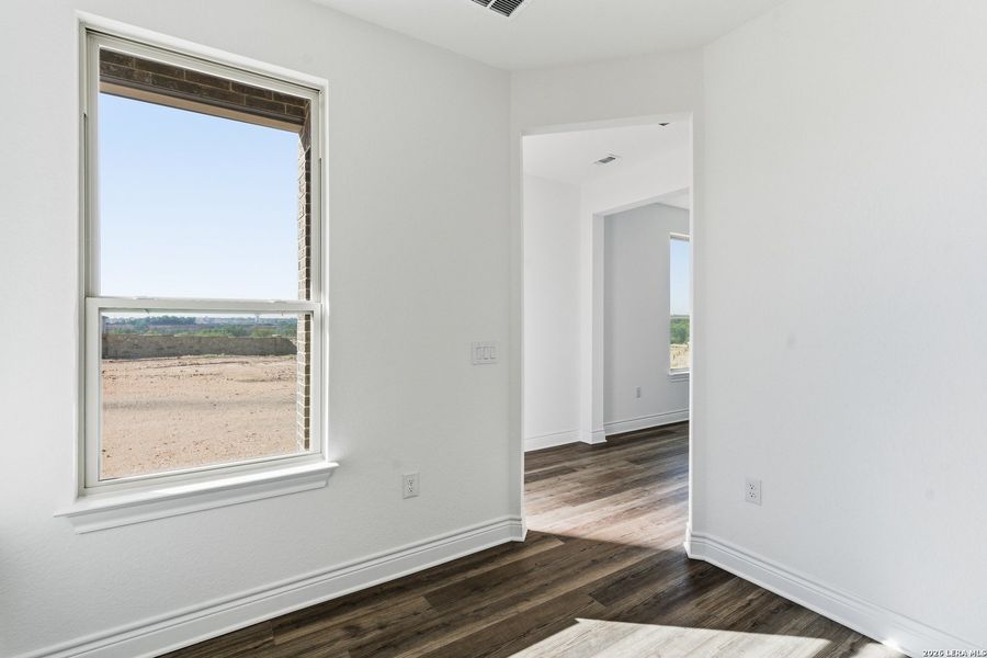 Spacious, unfurnished interior of a new home in Del Webb New Braunfels at Veramendi, New Braunfels (Image 30).