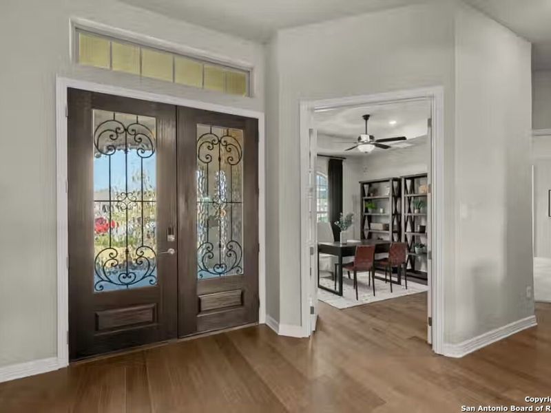 Furnished interior view inside a new home in Potranco Oaks, Castroville (Image 3).