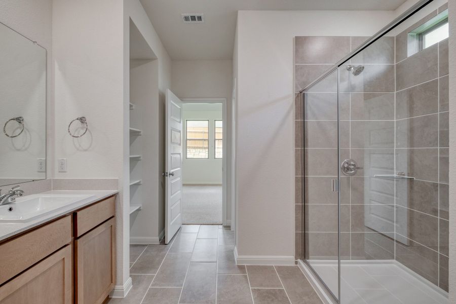Furnished interior view inside a new home in Trinity Ranch, Elgin (Image 12).