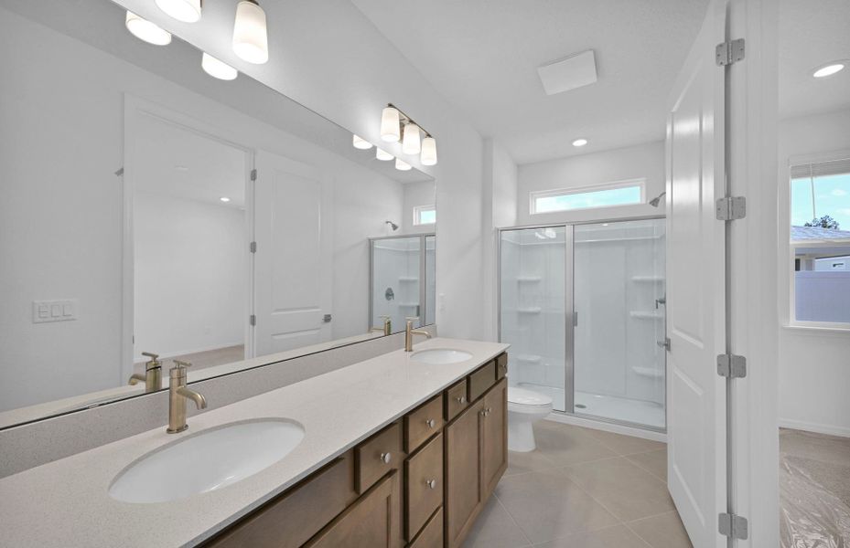 Furnished interior view inside a new home in Murray Farms, Middleburg (Image 7).