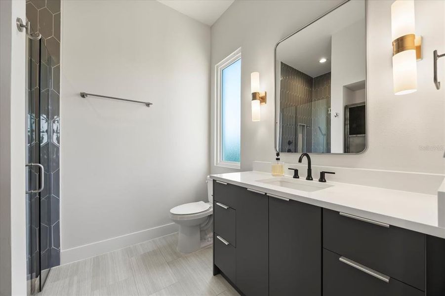 Furnished interior view inside a new home in , Winter Park (Image 12).