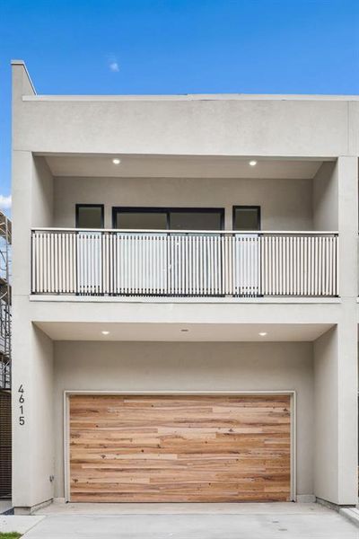 Exterior details and patio area of a home in , Dallas (Image 1). Exterior details and patio area of a home in , Dallas (Image 1).