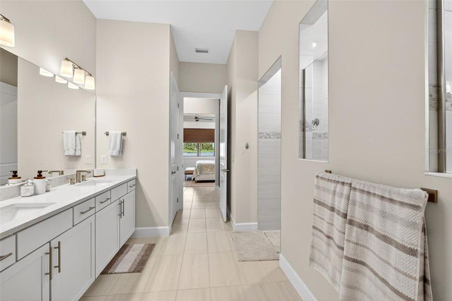 Furnished interior view inside a new home in , Venice (Image 22).