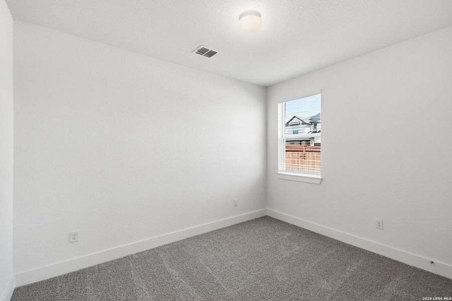 Spacious, unfurnished interior of a new home in Stillwater Ranch, San Antonio (Image 30).