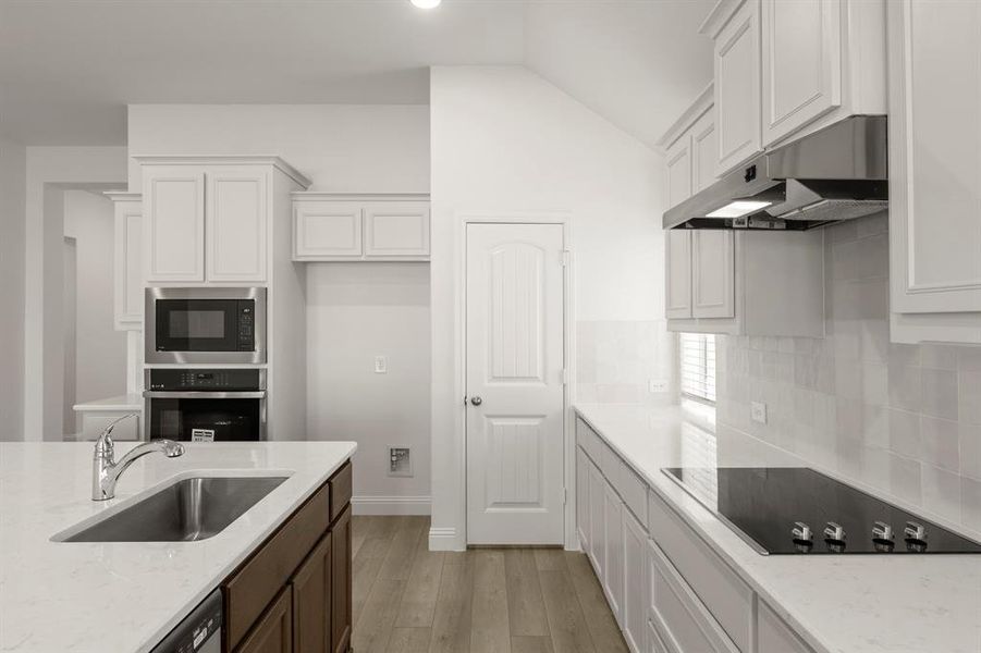 04_ 1404 Elle Lane, Aubrey TX 04_ 1404 Elle Lane, Aubrey TX