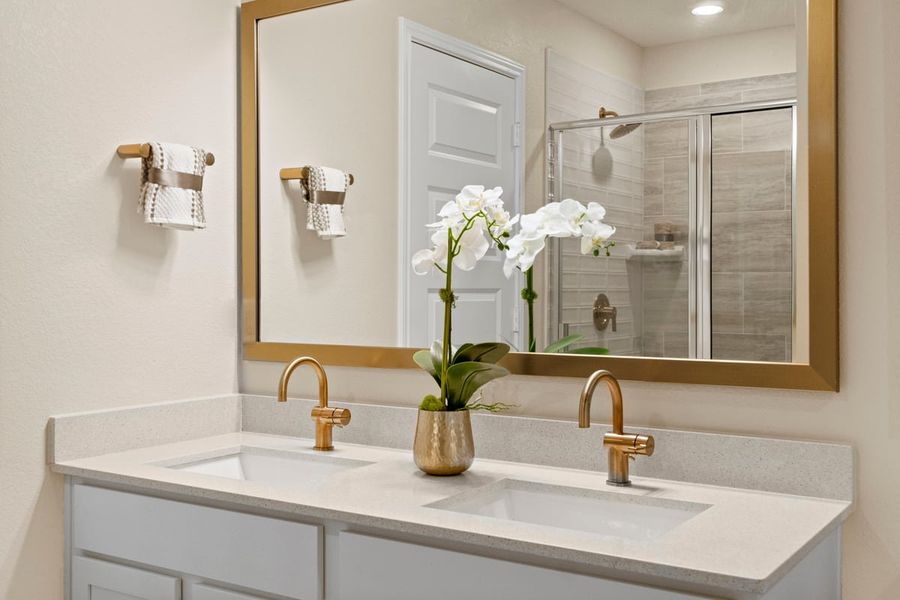 Representative interior finishes for a home built from the 2245 Modeled by KB Home in Oakwood Trails, Tomball (Image 10).
