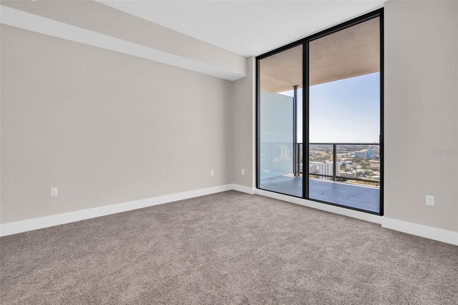 Spacious, unfurnished interior of a new home in , St. Petersburg (Image 51).