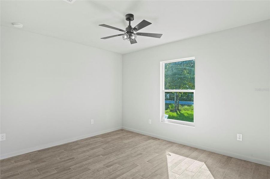 Spacious, unfurnished interior of a new home in , Okeechobee (Image 23).