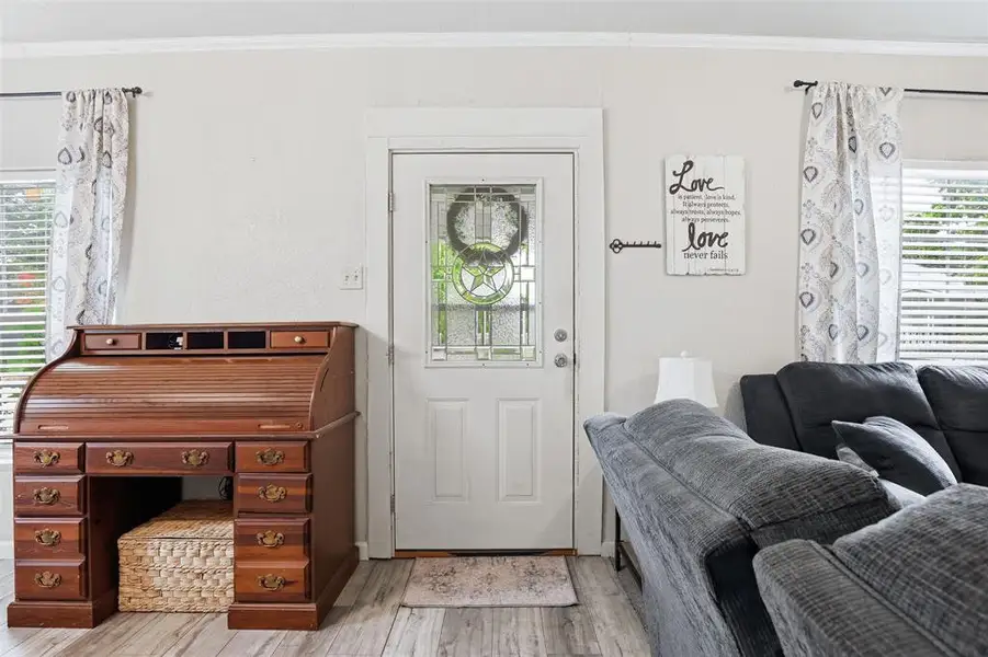 Furnished interior view inside a new home in , Cleburne (Image 7).