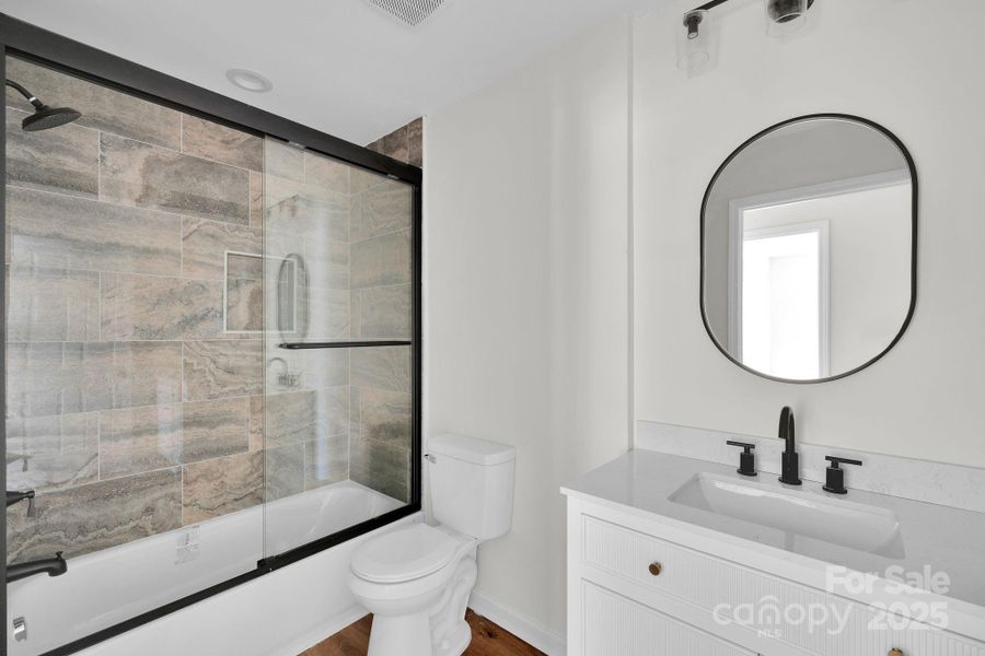 Guest Bathroom Guest Bathroom