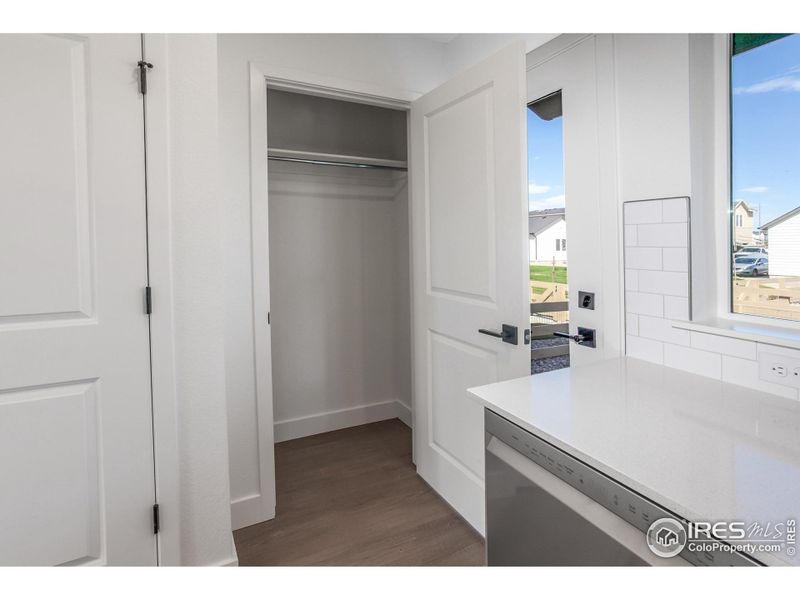 EXAMPLE PHOTO: KITCHEN