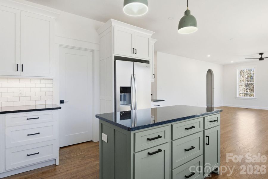 Kitchen Island Kitchen Island